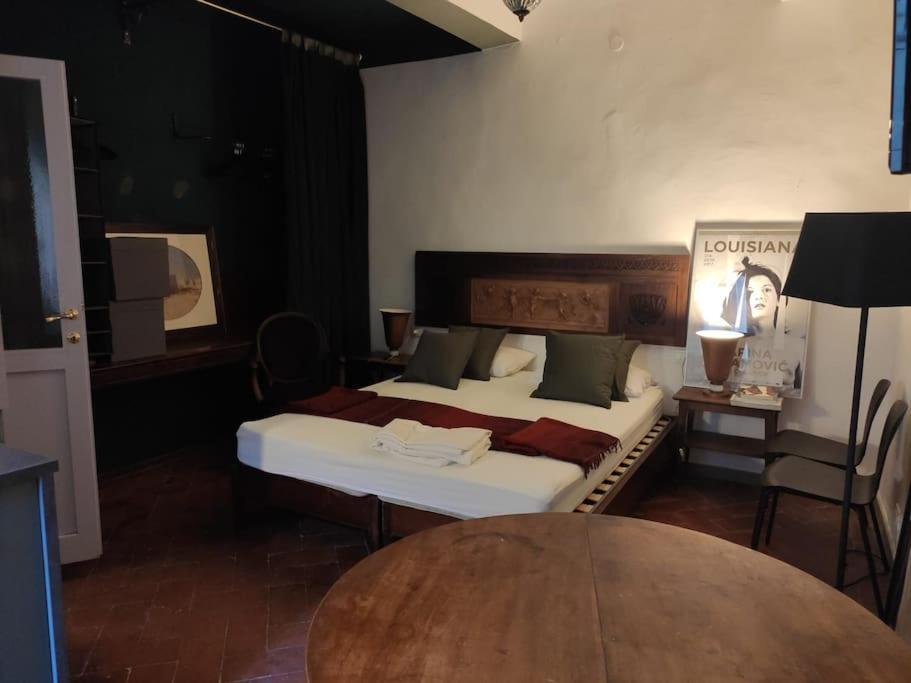 Lovely Portion Of Property Near Piazza Santo Spirito Florence Luaran gambar